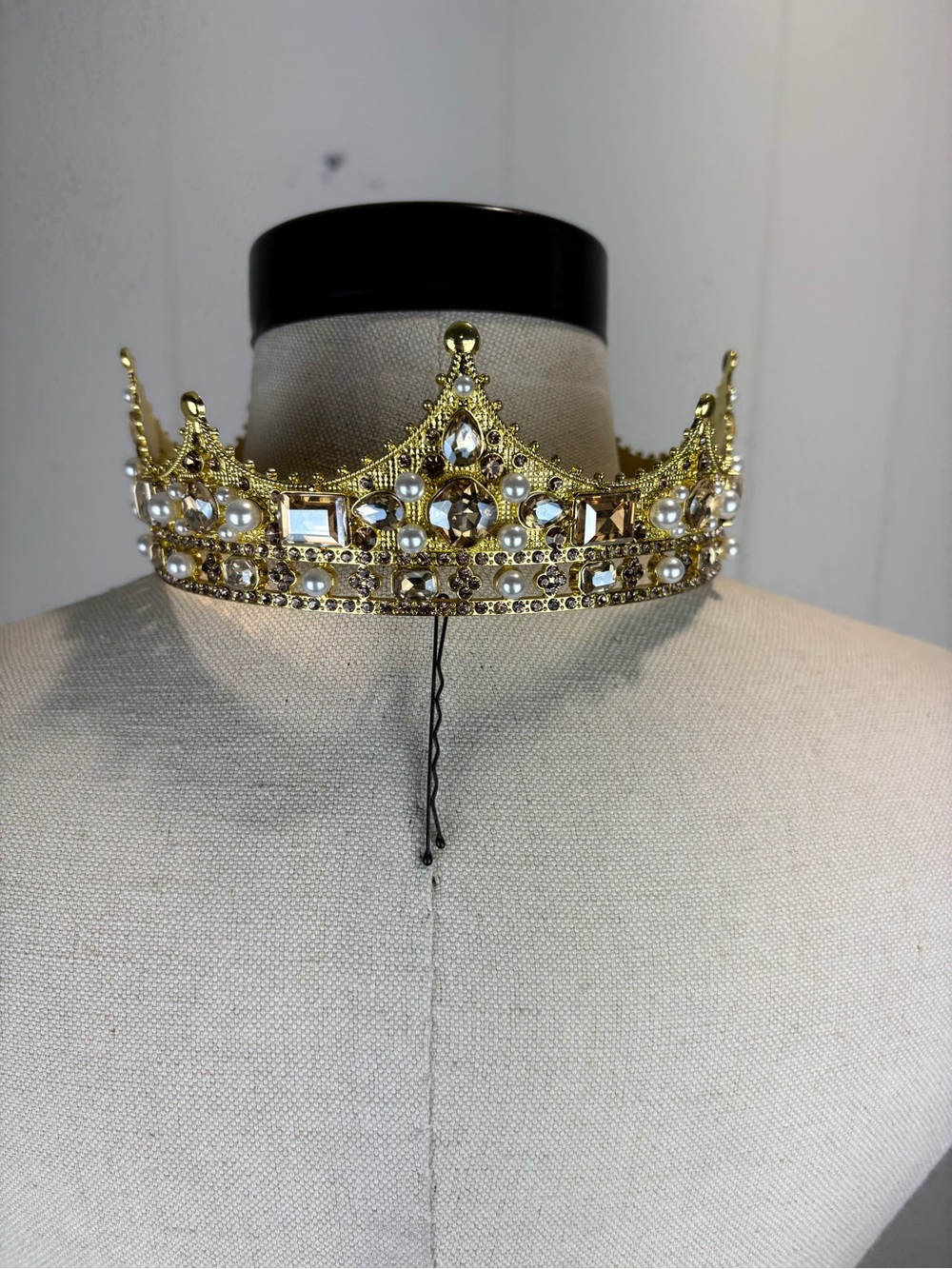 Costume Crown - Picture 3 of 5